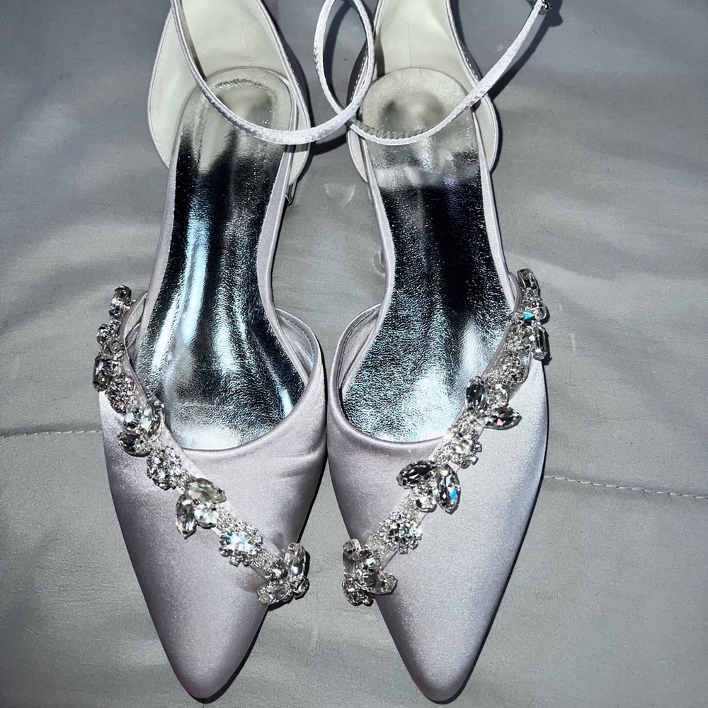 Beautiful silver flats